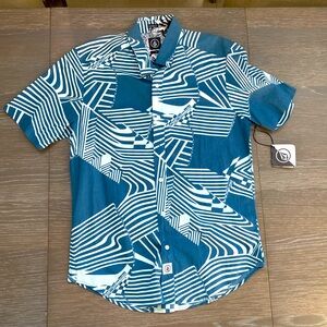 New Volcom Men’s S/S Button Down Shirt